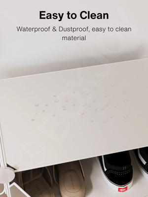 Water droplets on the waterproof and easy to clean material of the white BOXJOY shelfs.